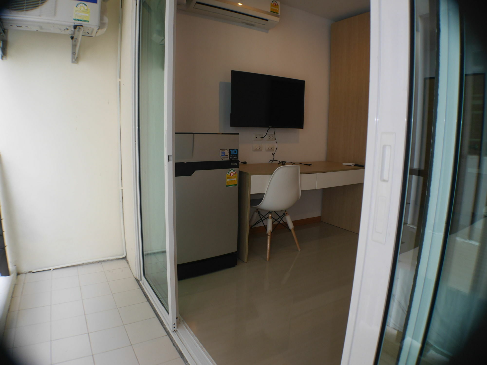 Darisa Apartment Service Patong Extérieur photo