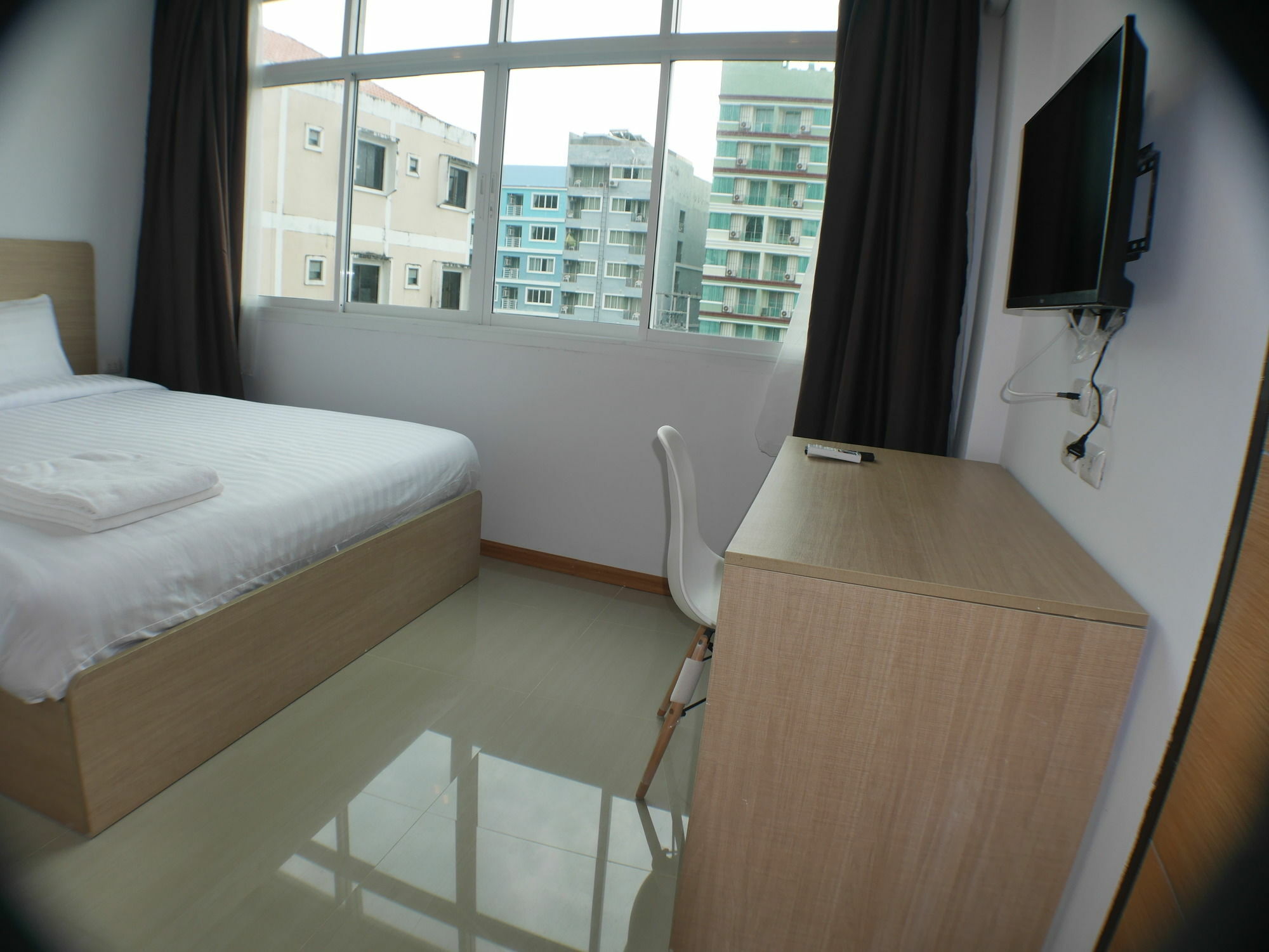 Darisa Apartment Service Patong Extérieur photo